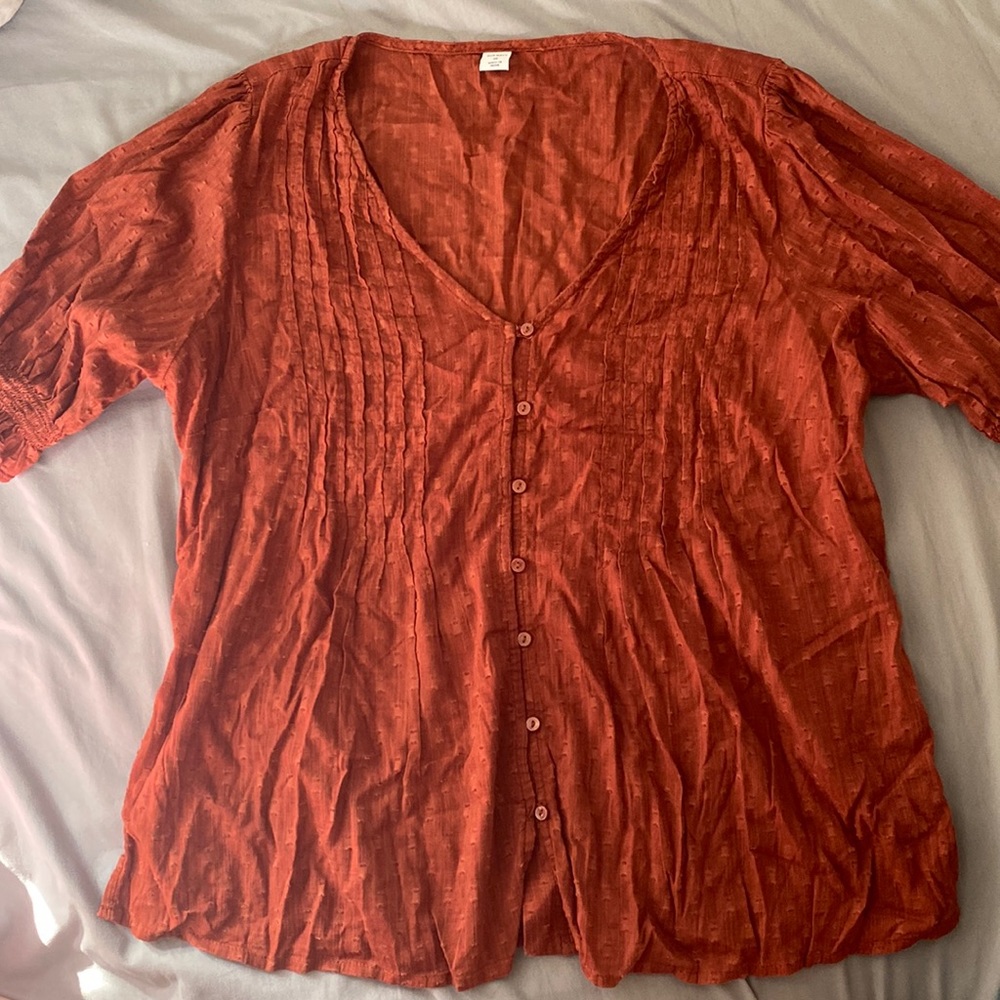 Short Sleeve Buttoned Blouse | Size: M